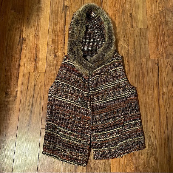 Zara Jackets & Blazers - Zara Knit Vest